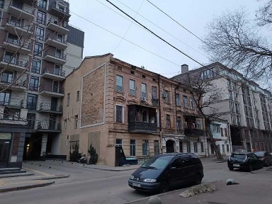 Продажа фасадной квартиры*Одесса -центр. 77.6 кв. м.