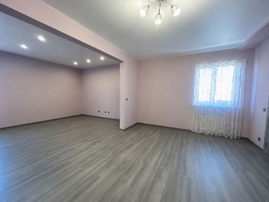 Будинок з Ремонтом 160м2 Ділянка 6 соток Білогородка