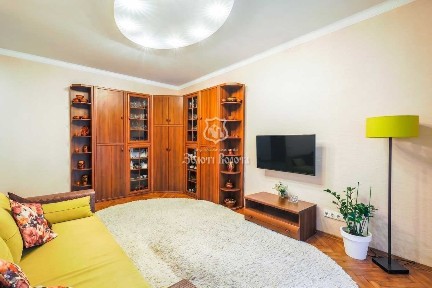 Киев, Сімї Хохлових, 6