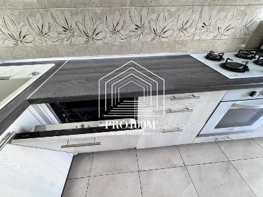 Продажа 4-комнатной квартиры 85 м², Михаила Величко ул., 7
