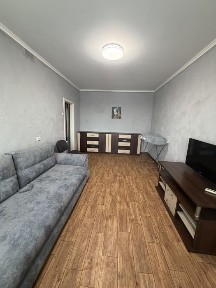 Здається 1 кімнатна квартира в Металургійному районі.