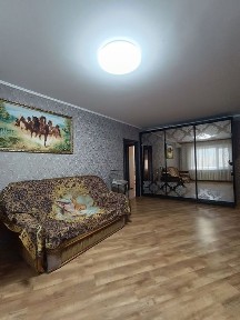Сдам в аренду 3-к квартиру ул. Янтарная, ж/м Клочко
