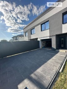 Продаж 2 поверхового таунхауса з ділянкою на 2 сотки, 120 кв. м, 3 кімнати, на вул. Дружби бічна • ID 34394733