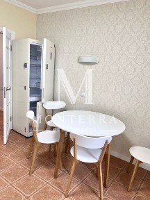 Продаж 2-к квартири з ремонтом та двома балконами Академмістечко Святошинський район Правий берег