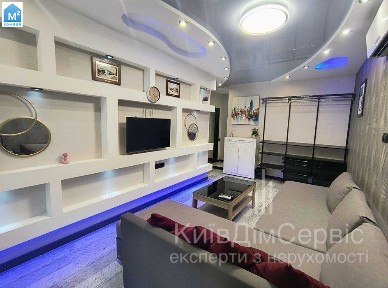 Продаж 2к квартири Госпітальна 2 Центр Печерський
