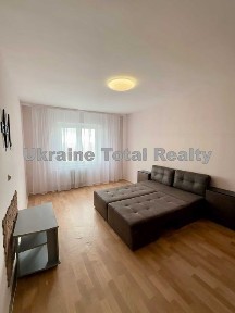 Продаж 1 кімнатної квартири на Троещині! Вулиця Милославська 32/51-А