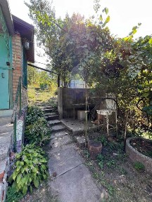 Продам дачний будинок в селі с. Жуківці