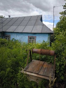 Продаж будинку з виходом до озера