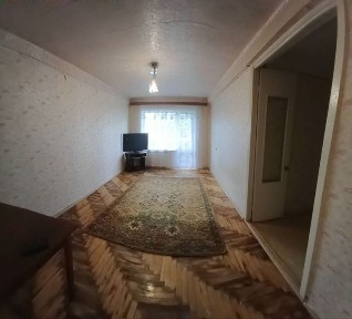 Продаж 3 кімнатної квартири вул. Безручко