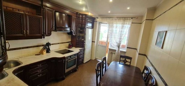 Оренда 2-кімнатної квартири 75 м², Верховної Ради бул., 14Б