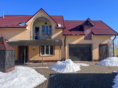Продаж будинку з ремонтом в с. Жовтанці (Львівська область), 20 км до