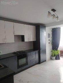 Продається 2-кімнатна квартира на Бамі