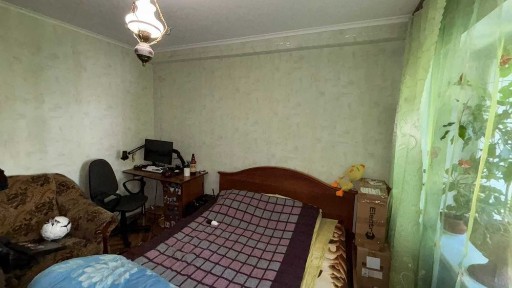 Продаж 3 кімнатної квартири на Івана Дзюби 2А