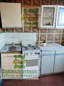Продам 3-к квартиру, Амосова 23, Медкомплекс