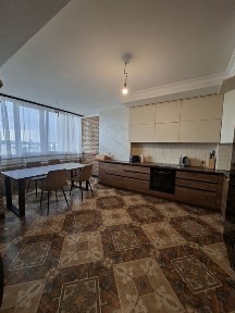 Оренда великої 3 кімнатної квартири жк Ольжин Граді
