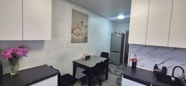 Продам 3 кімнатну квартиру в центрі