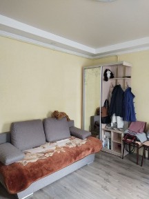 Продам частину будинка, вул Покровська (центр)