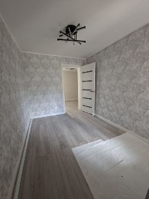 Продам в Центрі частину будинку