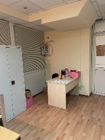 Київ, Лариси Руденко вул., 6А