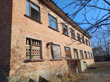 Двоповерхова будівля 785,5 м2. Муровані Курилівці, вул. Шевченка, 66