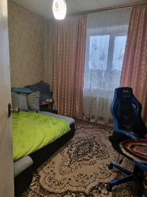 Продам трикімнатну квартиру 90м2