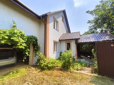 Капітальний будинок 174 м² (5 кімнати), з банею, гаражем та 18 сотками