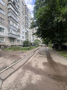 Продам трикімнатну квартиру Незалежності 12, 58000у. о.БЕЗ КОМІСІІ