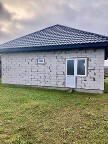 Продаж будинку з комунікаціями
