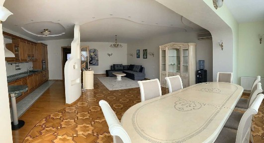 Киев, Тургенєвська, 45-49