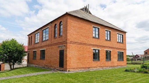 Продаж Будинок для двох сімей у Нових Санжарах - 345 м², 15 соток, міцний фундамент КОД №21190