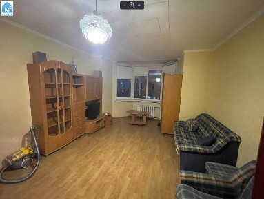 Київ, Петра Григоренка просп., 28
