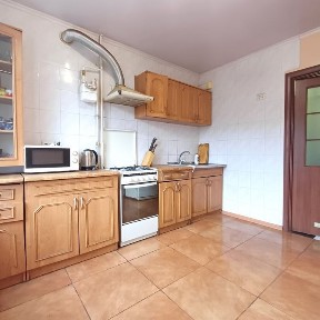 Продам 3к квартиру, трц Караван, Березинка