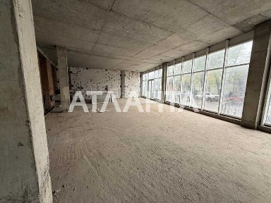 Продажа фасадного помещения. код 394650