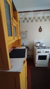Поділ 2 кімнатна квартира вже вільна