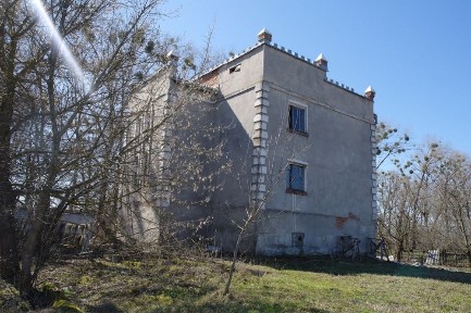 Продам будинок під дитло або під бізнес