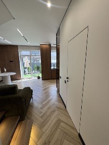 Таунхаус біля Центрального парку з дизайнерським ремонтом