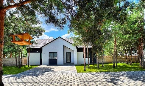 Продаж будинку біля лісу. Вибір будинків. Ремонт можливий на Ваш смак!