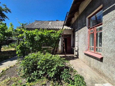 Продам 3 кімнатну квартиру з власним двориком Подільськ Одеська обл