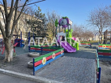 Продаётся квартира под ремонт в пгт. Таирова