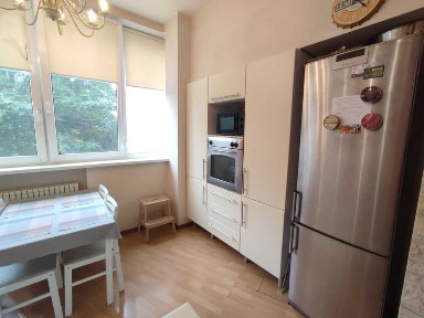 Продам уютную 3 комн. квартиру в новом доме из красного кирпича.