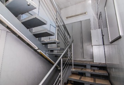 Оренда захищеного приміщення з укриттям, центр Запоріжжя, 400 м², Соборний, 36