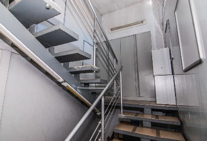 Оренда захищеного приміщення з укриттям, центр Запоріжжя, 400 м², Соборний, 36