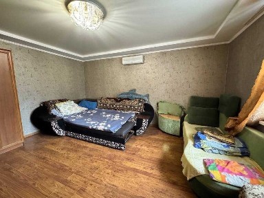 Оренда 2к квартири на Соцмісті з АВТОНОМКОЮ для ВІДРЯДНИКІВ