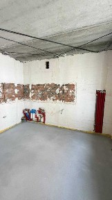 Двокімнатна квартира з виконаними чорновими роботами