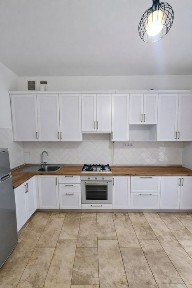 ДОВГОСТРОКОВА ОРЕНДА 1-кімнатної квартири, новобудова, з виглядом на озеро