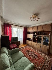 Київ, Дніпровський, вулиця Ентузіастів 31/1