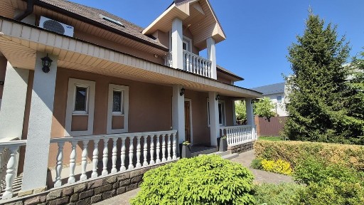 Продаж будинку 170 м² в Гостомелі, ділянка 10 соток, камін, тераса, сауна
