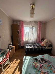 Продам 2-ком квартиру возле 44 школы