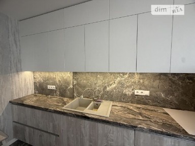 Довготривала оренда 1к квартири на вул. В'ячеслава Чорновола 17 • ID 34482224