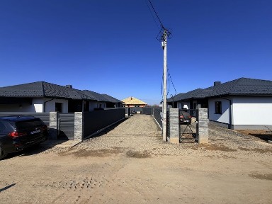 Продаж середнього таунхауса у с. Струмівка